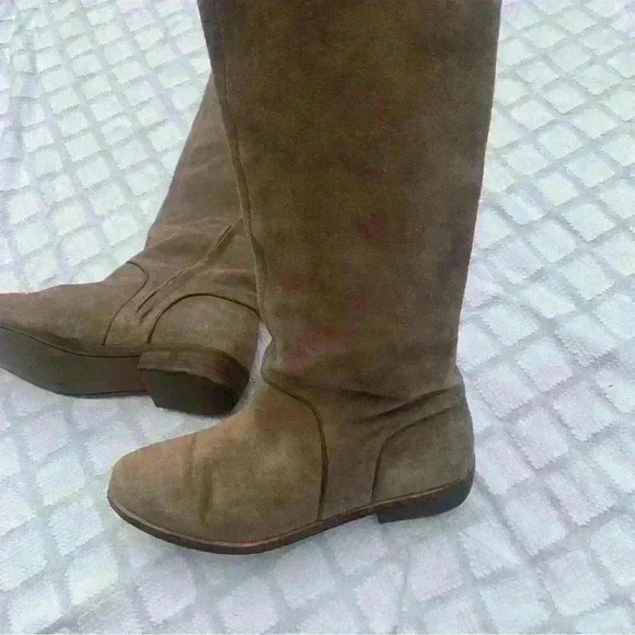 UGG Shoes - UGG Gracen Tan Suede Riding Boots 1017344